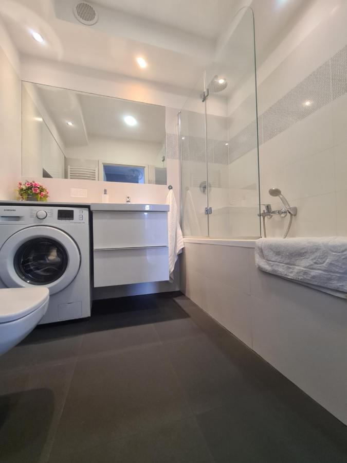 Apartament Rodzinny Z Ogrodkiem グダニスク エクステリア 写真